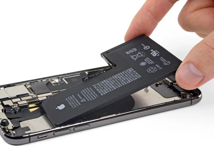 IPhone repair in dubai